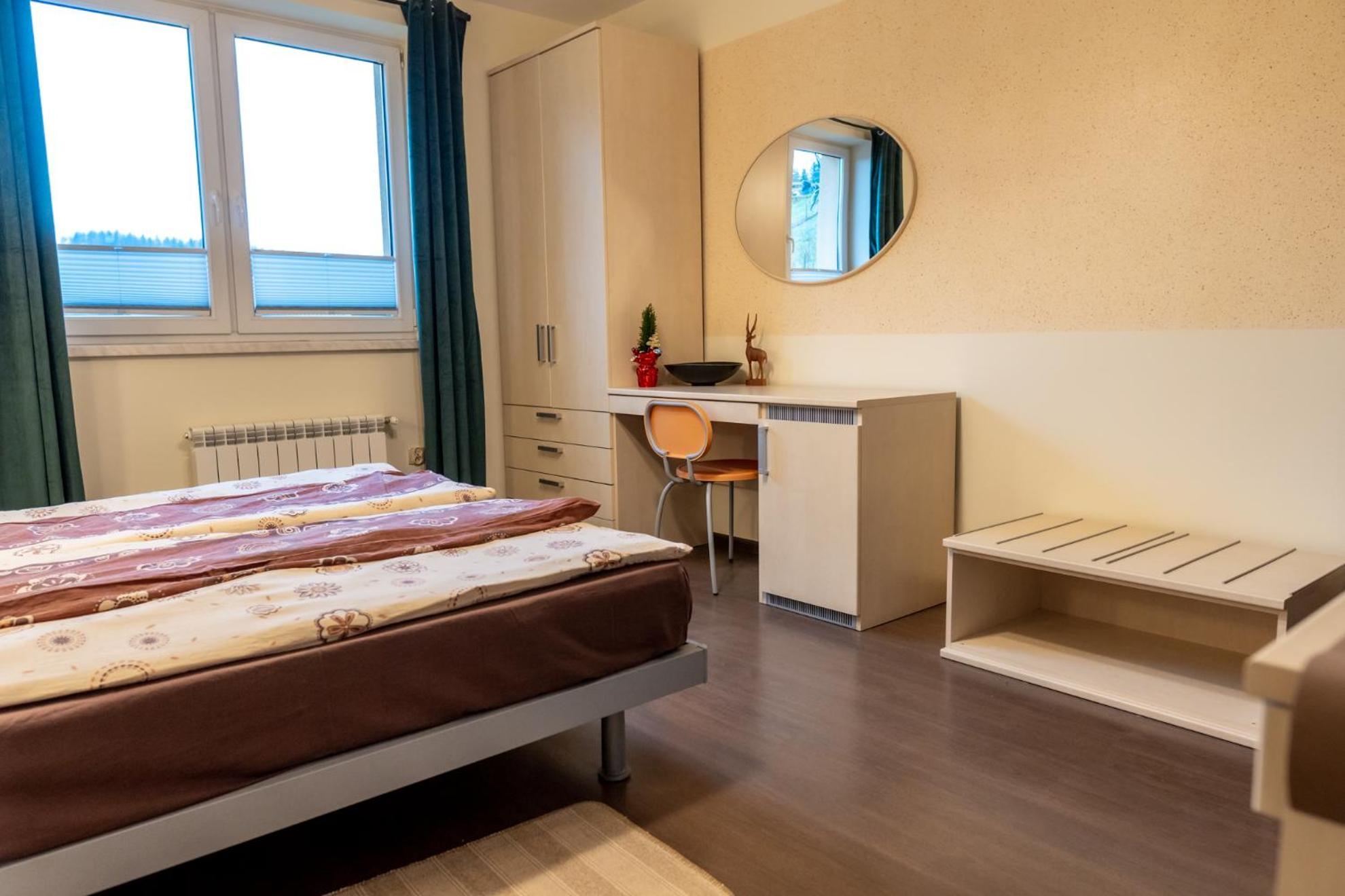 Hotel Gosciniec Stara Szkola Haluszowa Exterior foto